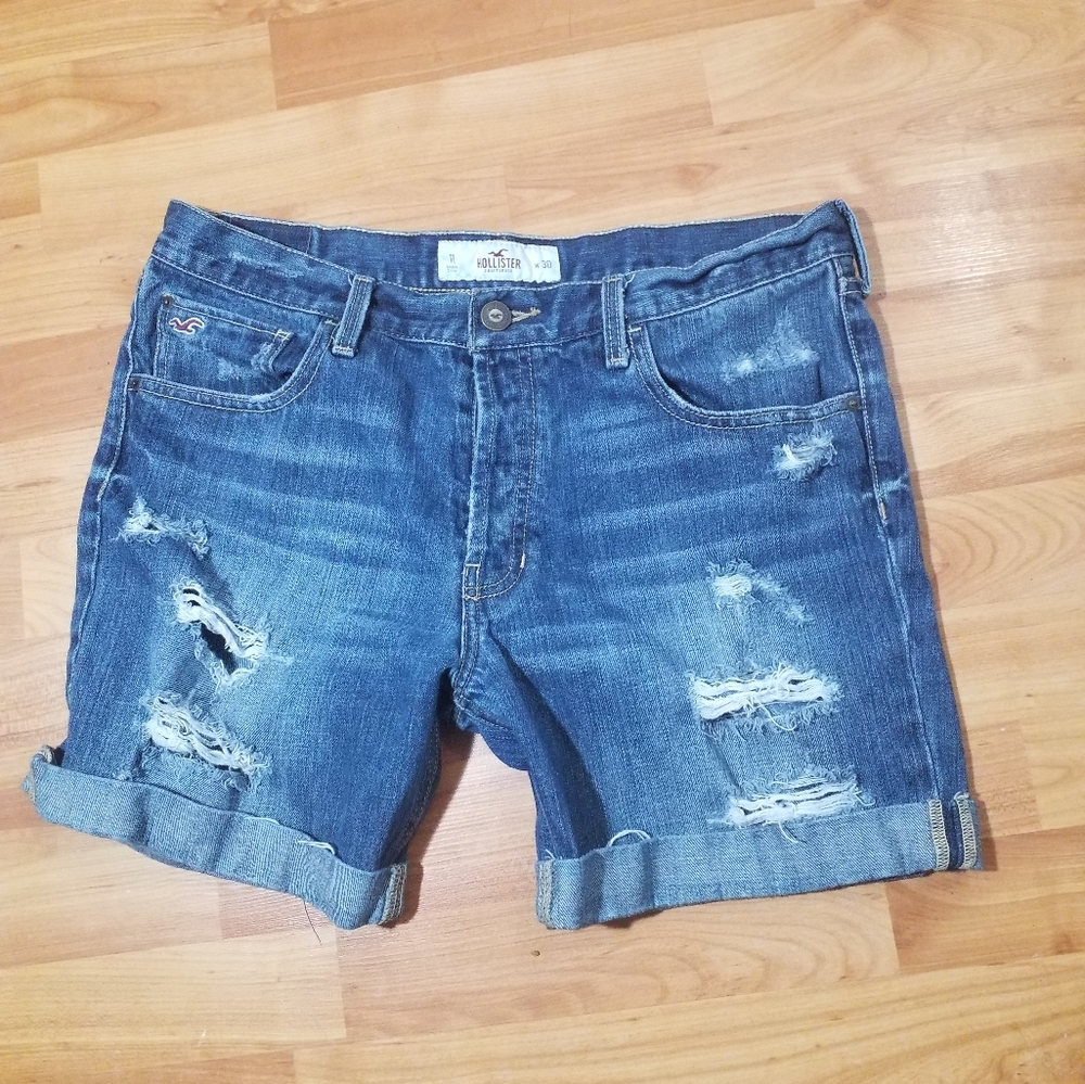 - Hollister part of 3 for 25 sale